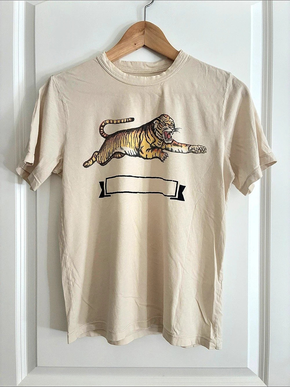 Imogene and Willie TigerGraphic Short Sleeve Tee in Cream Like New